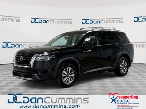 2022 Nissan Pathfinder SL