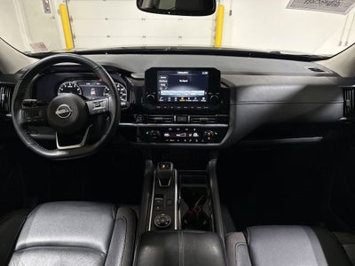 2022 Nissan Pathfinder SL