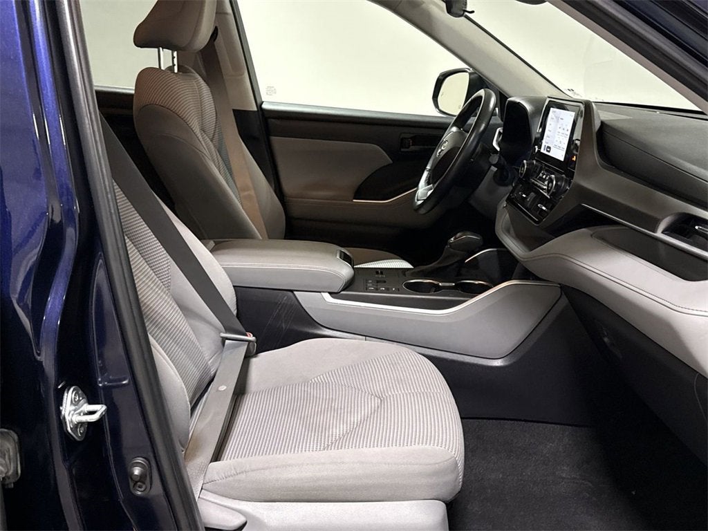 2023 Toyota Highlander Hybrid LE