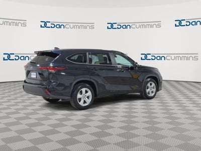 2024 Toyota Highlander LE