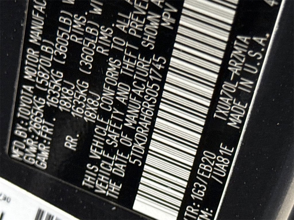 2024 Toyota Highlander LE