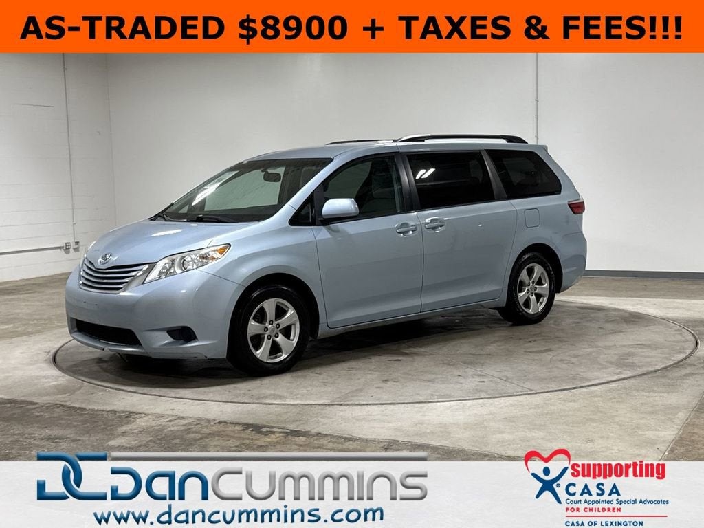 2016 Toyota Sienna LE AAS