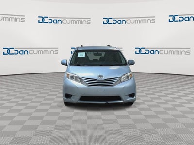 2016 Toyota Sienna LE AAS