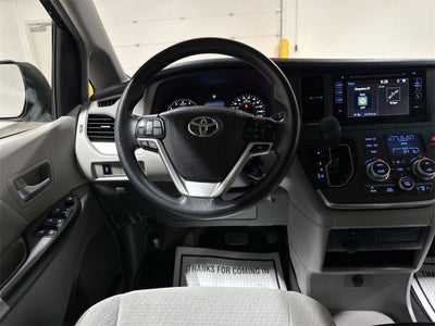 2015 Toyota Sienna LE AAS