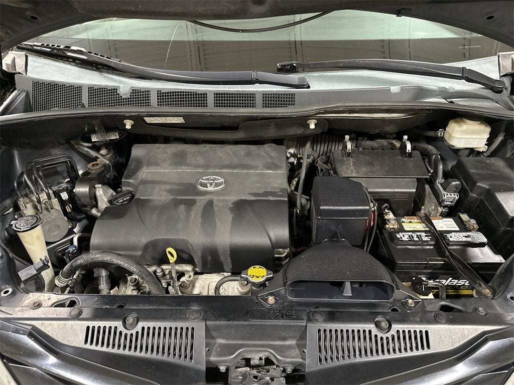 2015 Toyota Sienna LE AAS