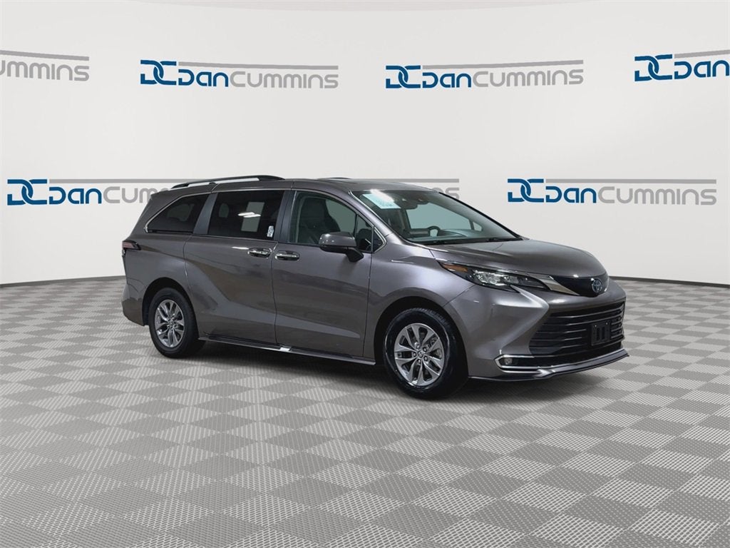 2024 Toyota Sienna XLE