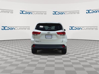2019 Toyota Highlander LE