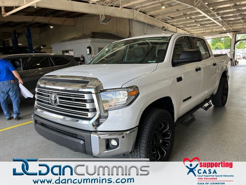 2018 Toyota Tundra 4WD SR5