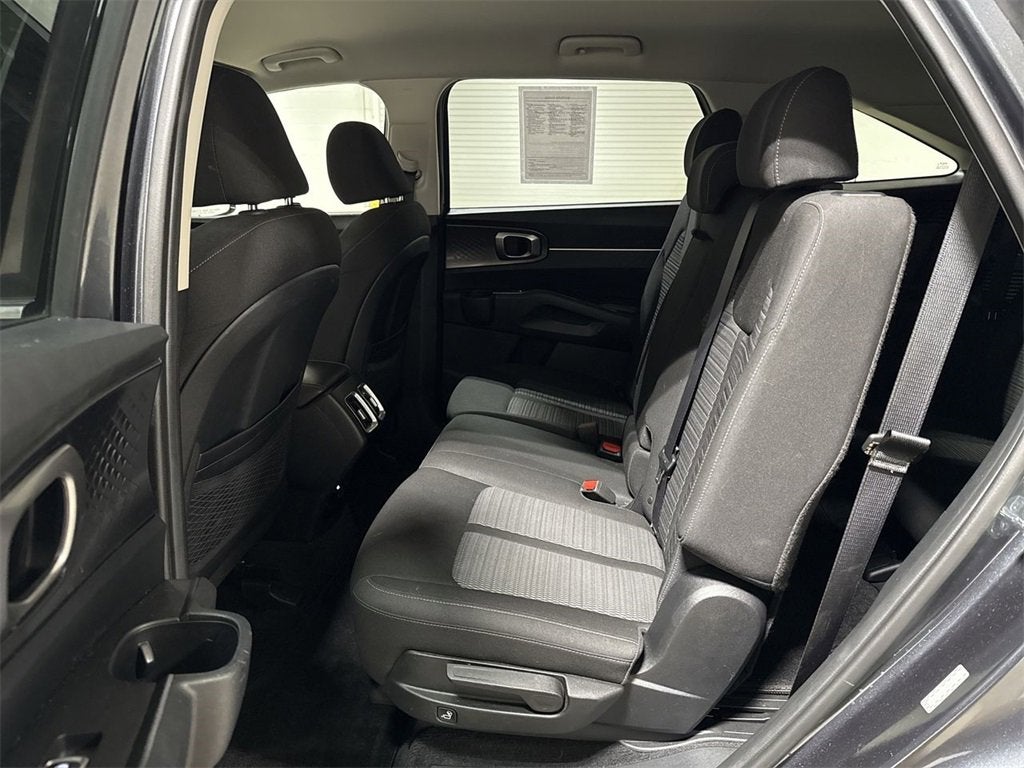 2023 Kia Sorento LX