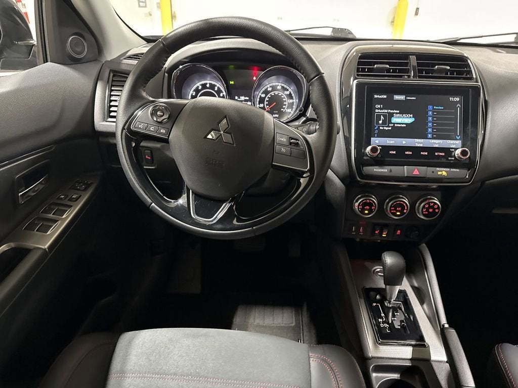 2025 Mitsubishi Outlander Sport S