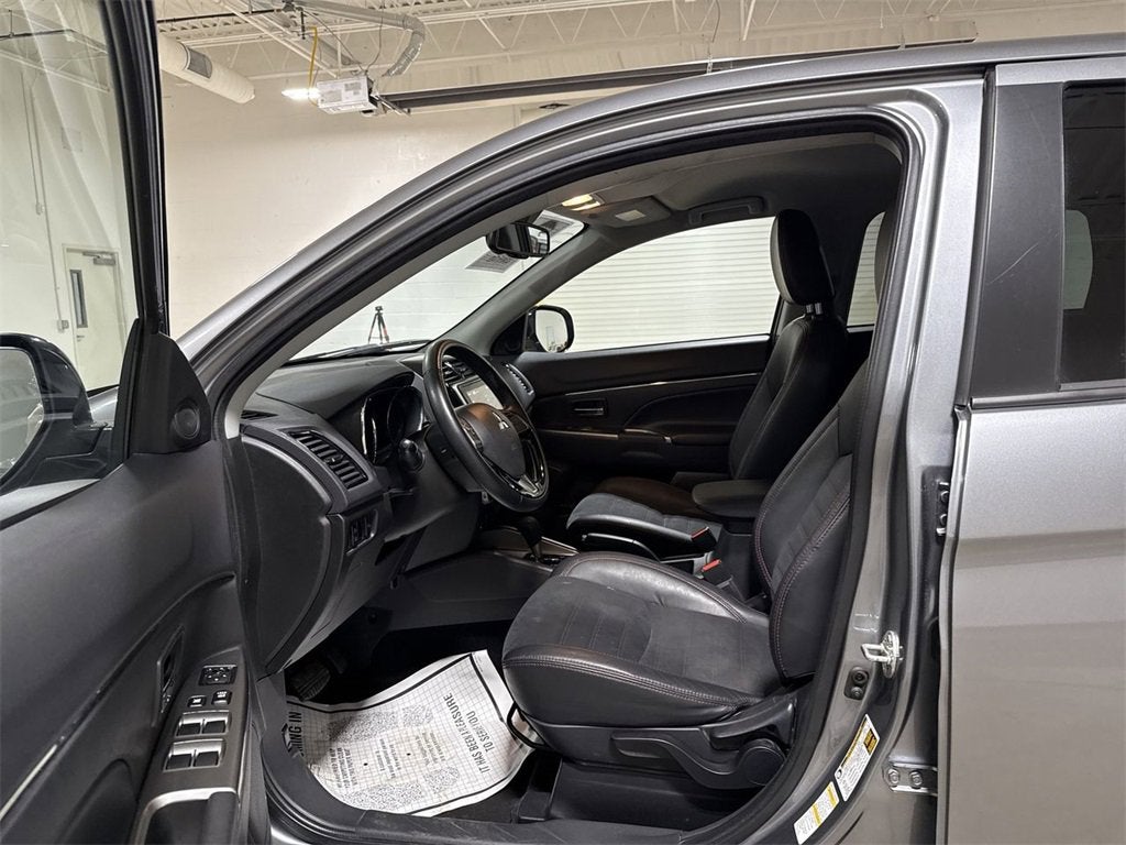 2024 Mitsubishi Outlander Sport S