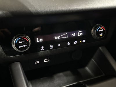 2022 Mitsubishi Outlander ES