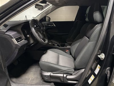 2022 Mitsubishi Outlander ES