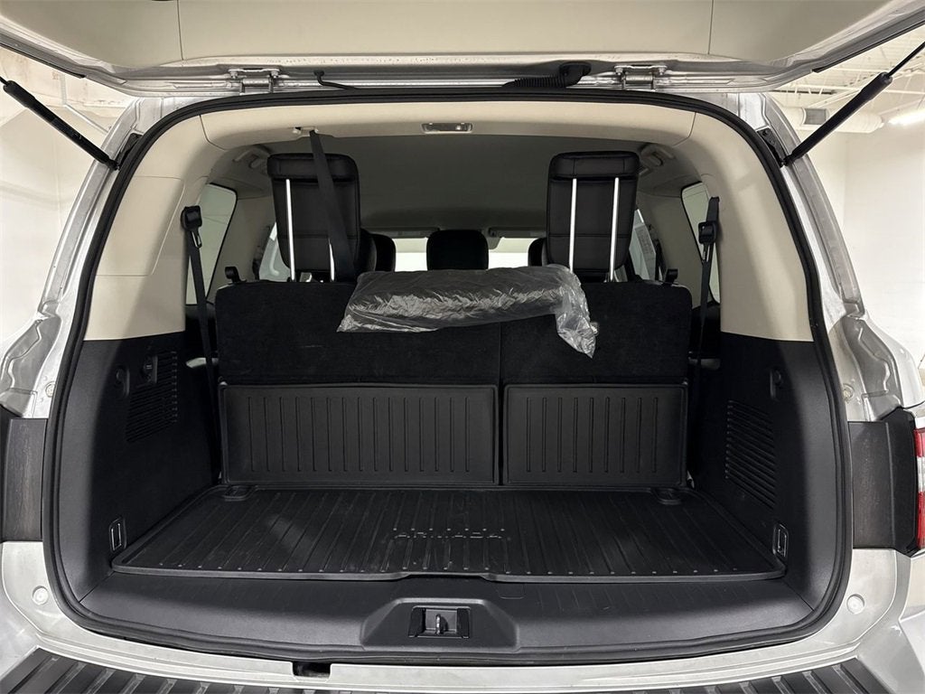 2024 Nissan Armada SV