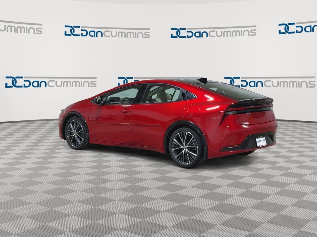 2024 Toyota Prius LE