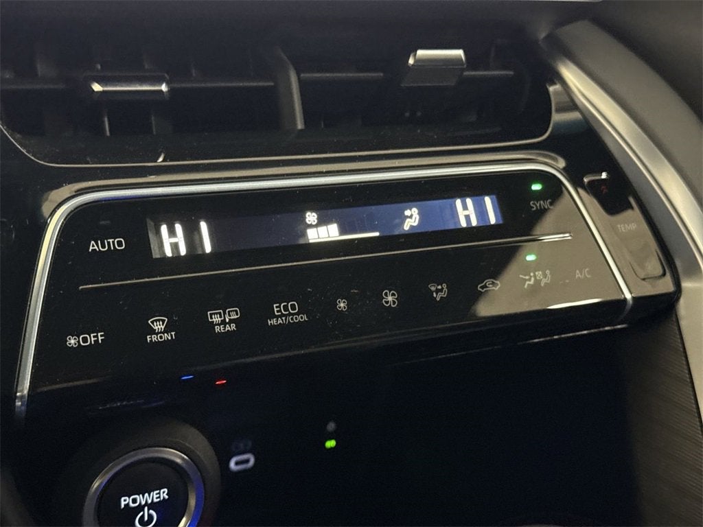 2024 Toyota Venza LE