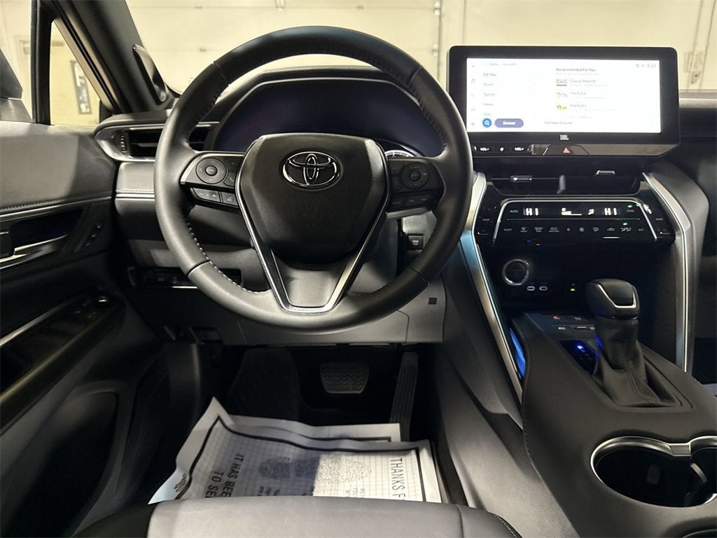 2024 Toyota Venza LE