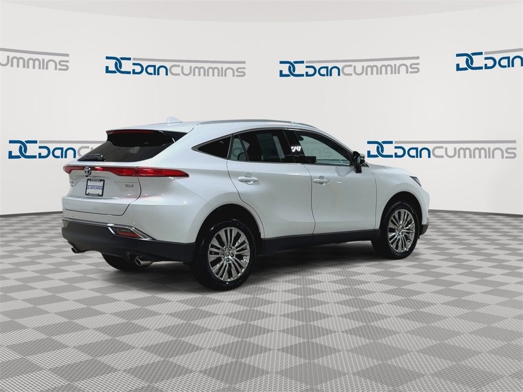 2024 Toyota Venza LE