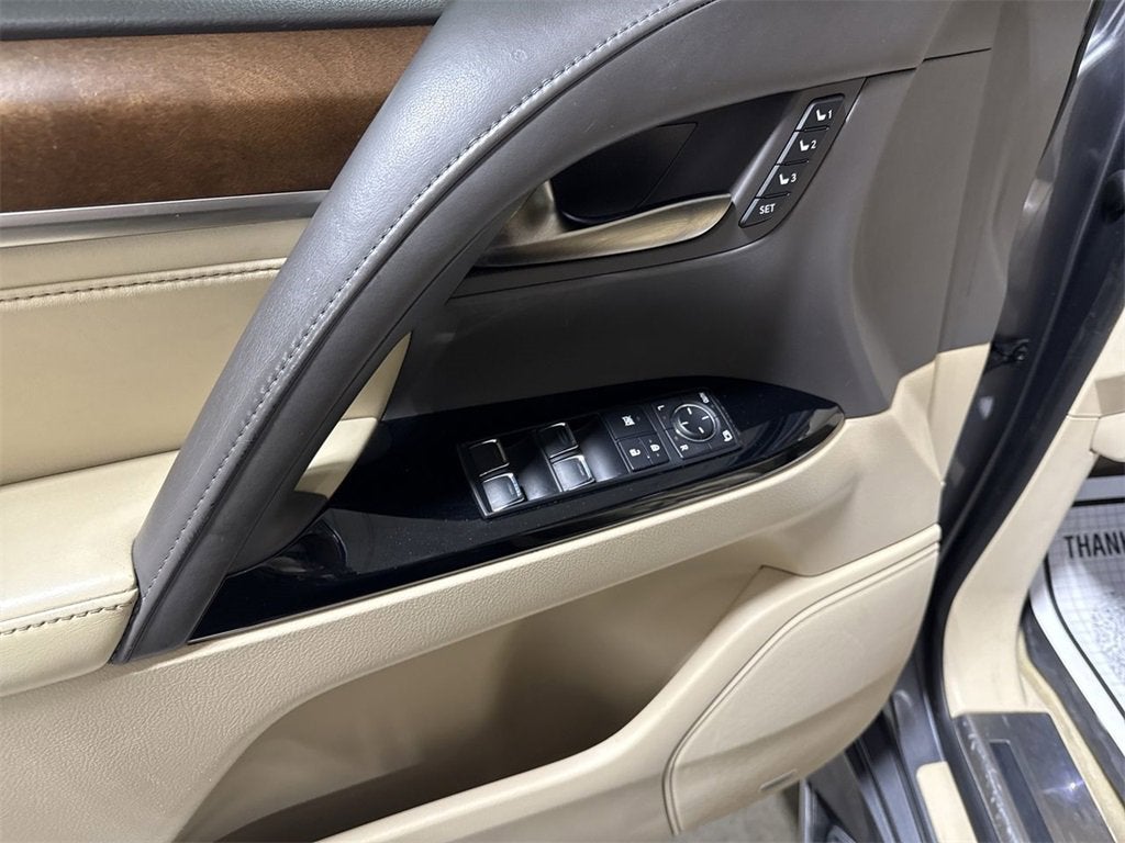 2017 Lexus LX LX 570