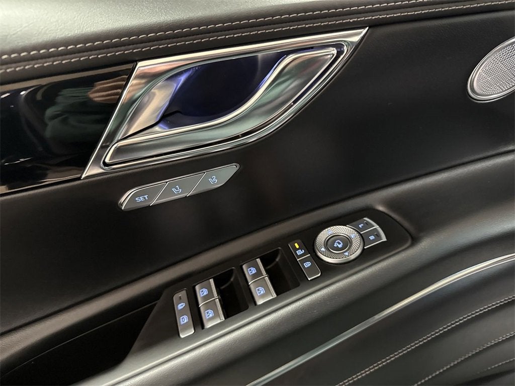 2025 Genesis GV80 Standard