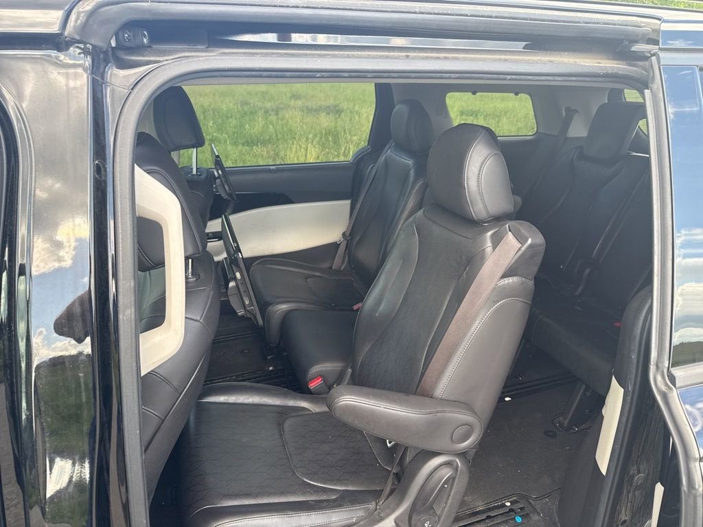 2022 Kia Carnival SX
