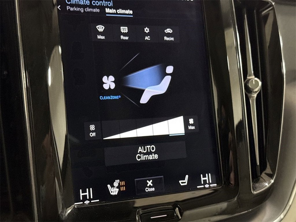 2020 Volvo XC60 Momentum