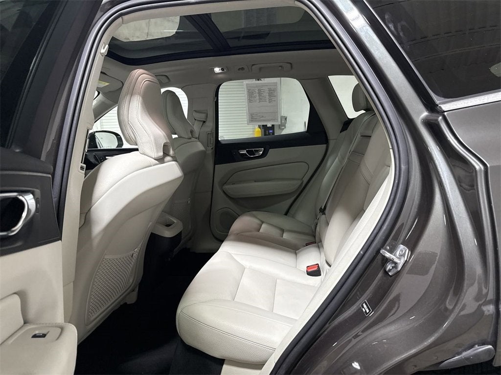 2020 Volvo XC60 Momentum