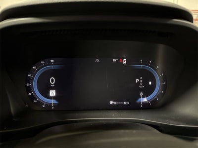 2024 Volvo XC40 Plus Bright Theme