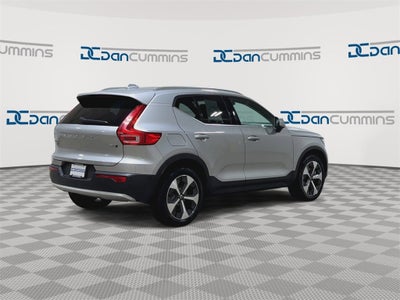 2024 Volvo XC40 Plus Bright Theme