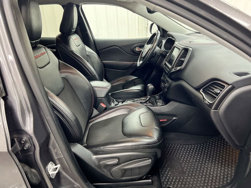 2019 Jeep Cherokee Trailhawk