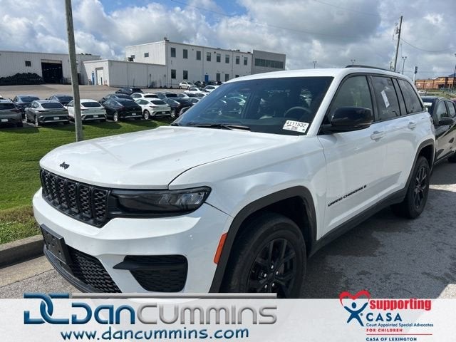 2025 Jeep Grand Cherokee Altitude 4x4's photo
