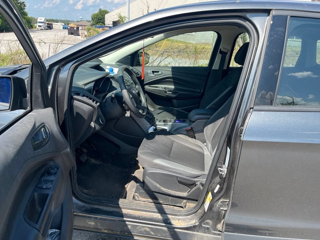 2016 Ford Escape S