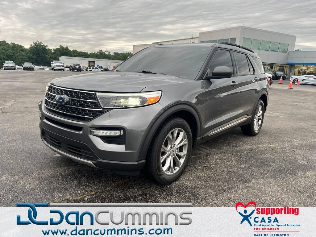 2021 Ford Explorer XLT 4WD's photo