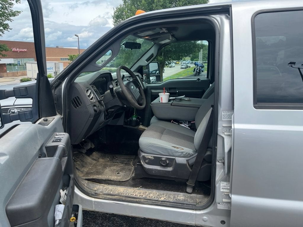 2012 Ford Super Duty F-350 DRW XL