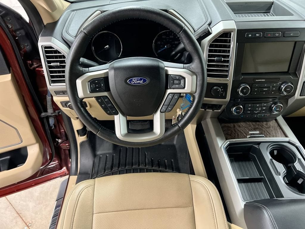 2017 Ford Super Duty F-350 DRW Lariat