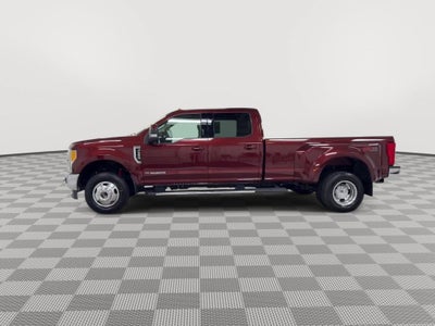 2017 Ford Super Duty F-350 DRW Lariat