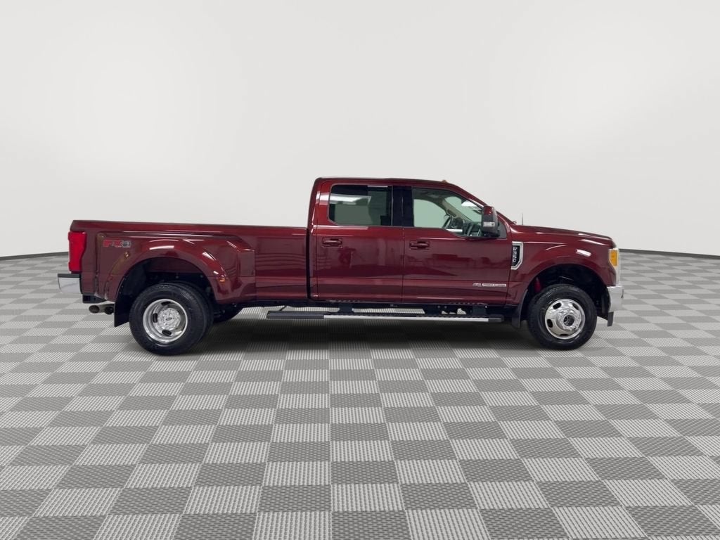 2017 Ford Super Duty F-350 DRW Lariat