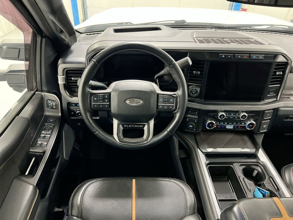 2023 Ford Super Duty F-450 DRW XL
