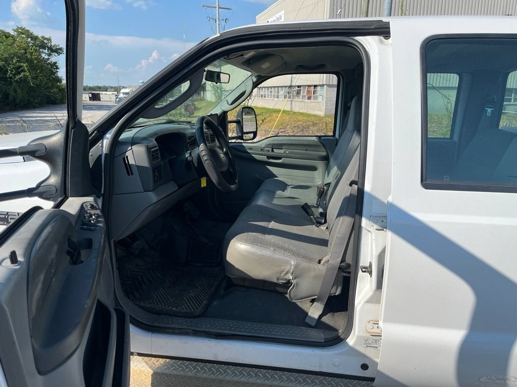 2004 Ford Super Duty F-250 XL