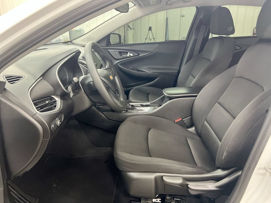 2021 Chevrolet Malibu LS