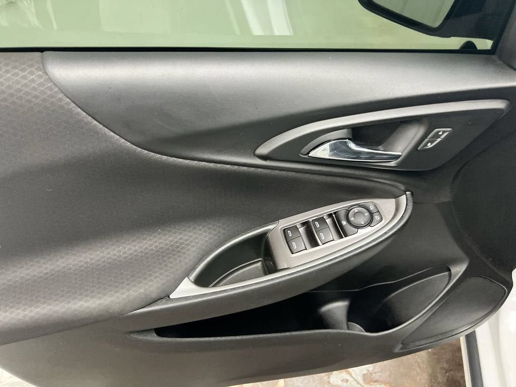 2021 Chevrolet Malibu LS