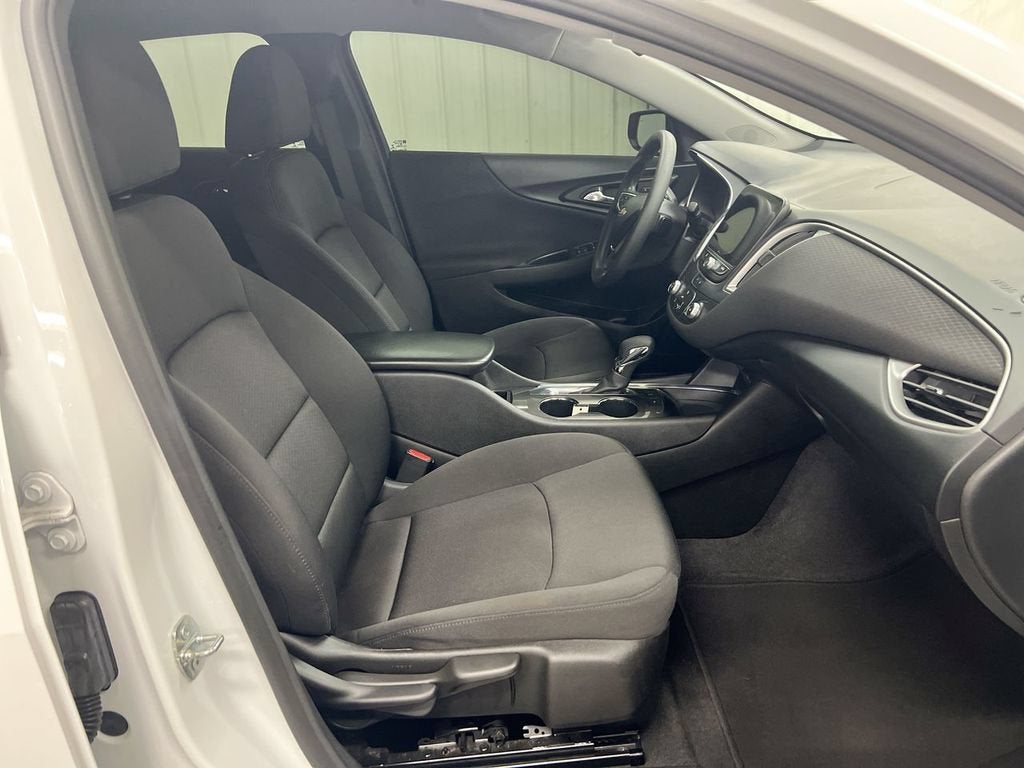 2021 Chevrolet Malibu LS