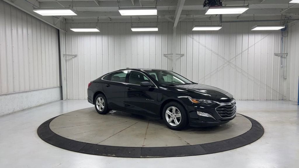 2022 Chevrolet Malibu LS