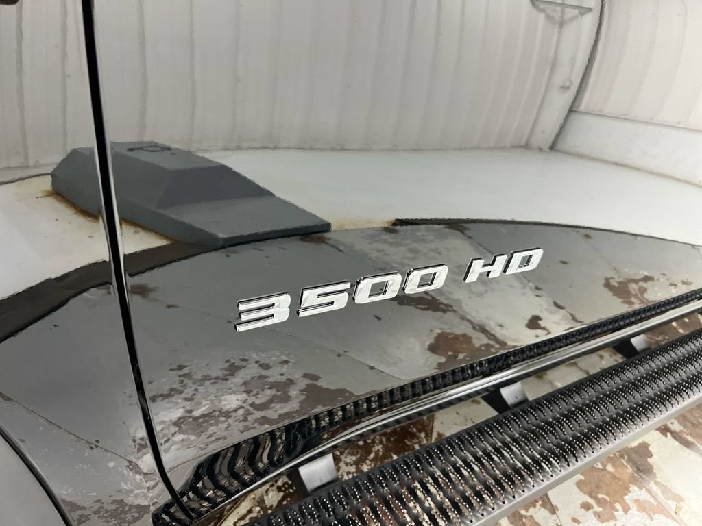 2026 Chevrolet Silverado 3500 HD WT DRW