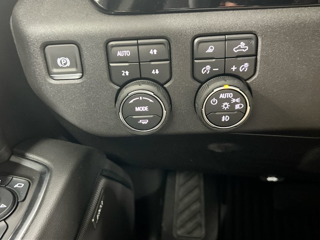 2025 Chevrolet Silverado 3500 HD LTZ DRW