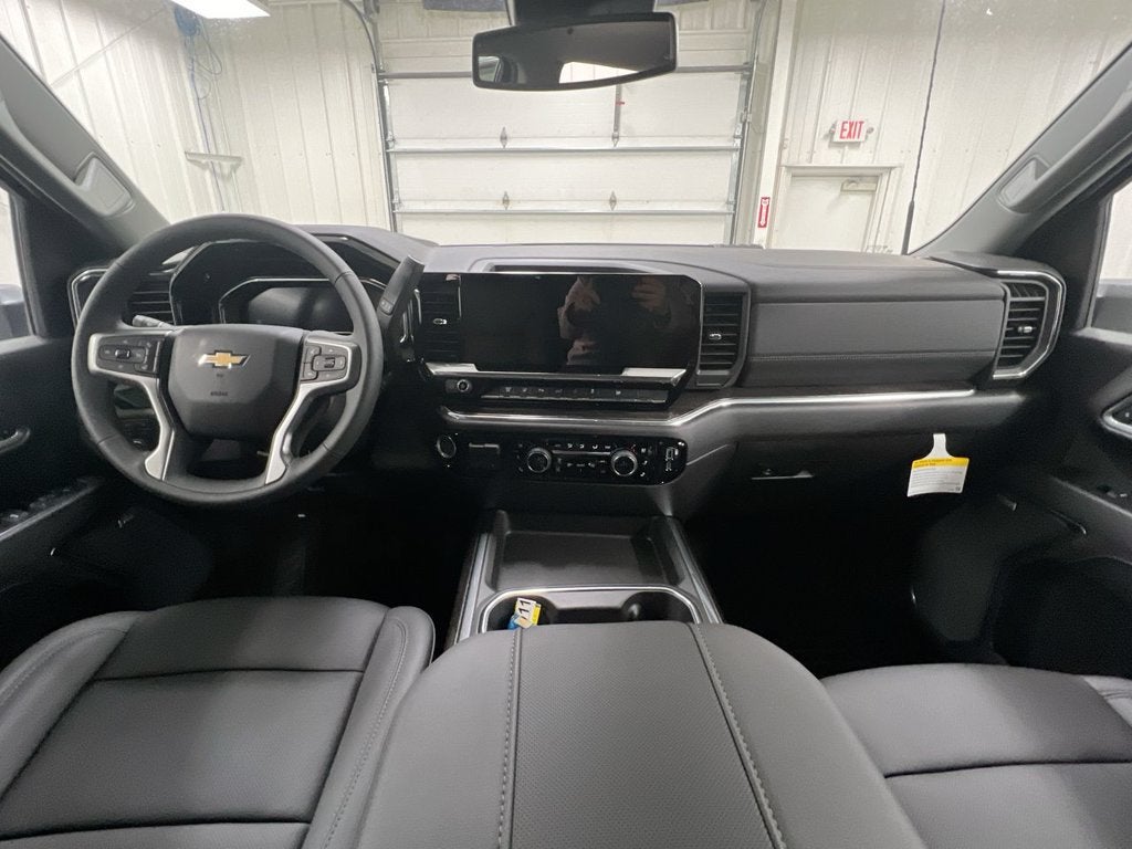 2025 Chevrolet Silverado 3500 HD LTZ DRW