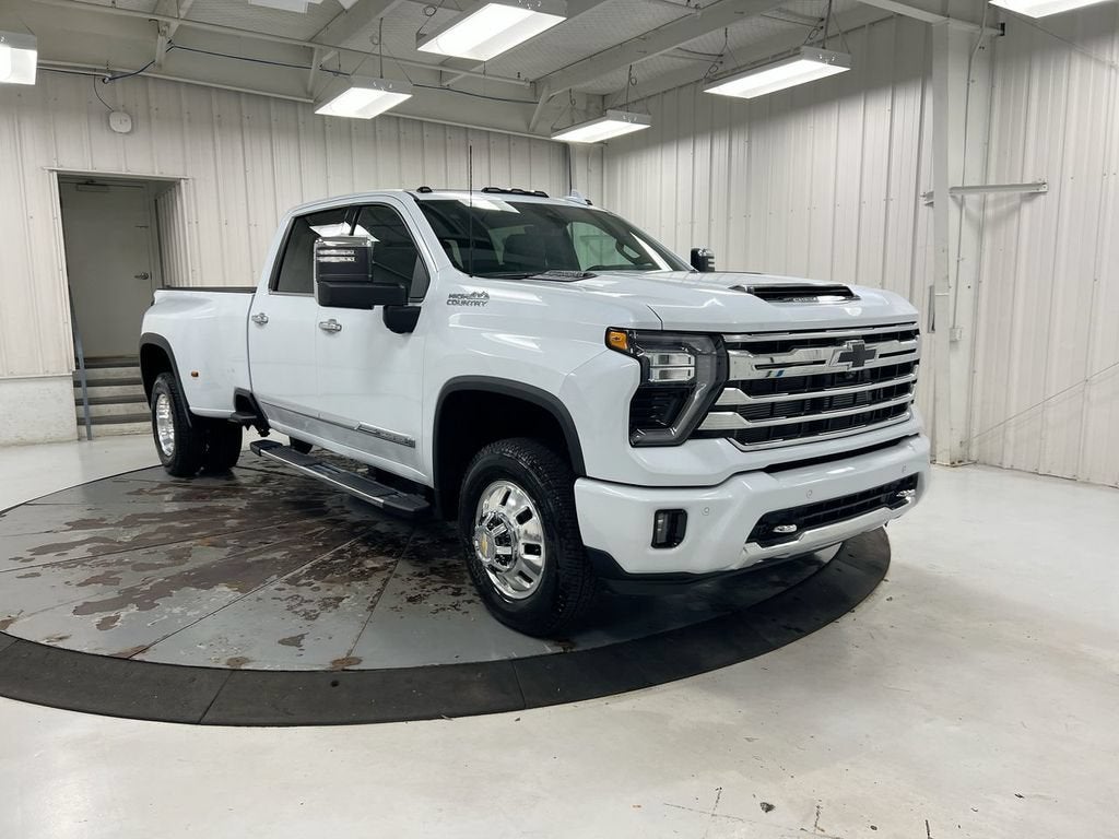 2026 Chevrolet Silverado 3500 HD High Country DRW