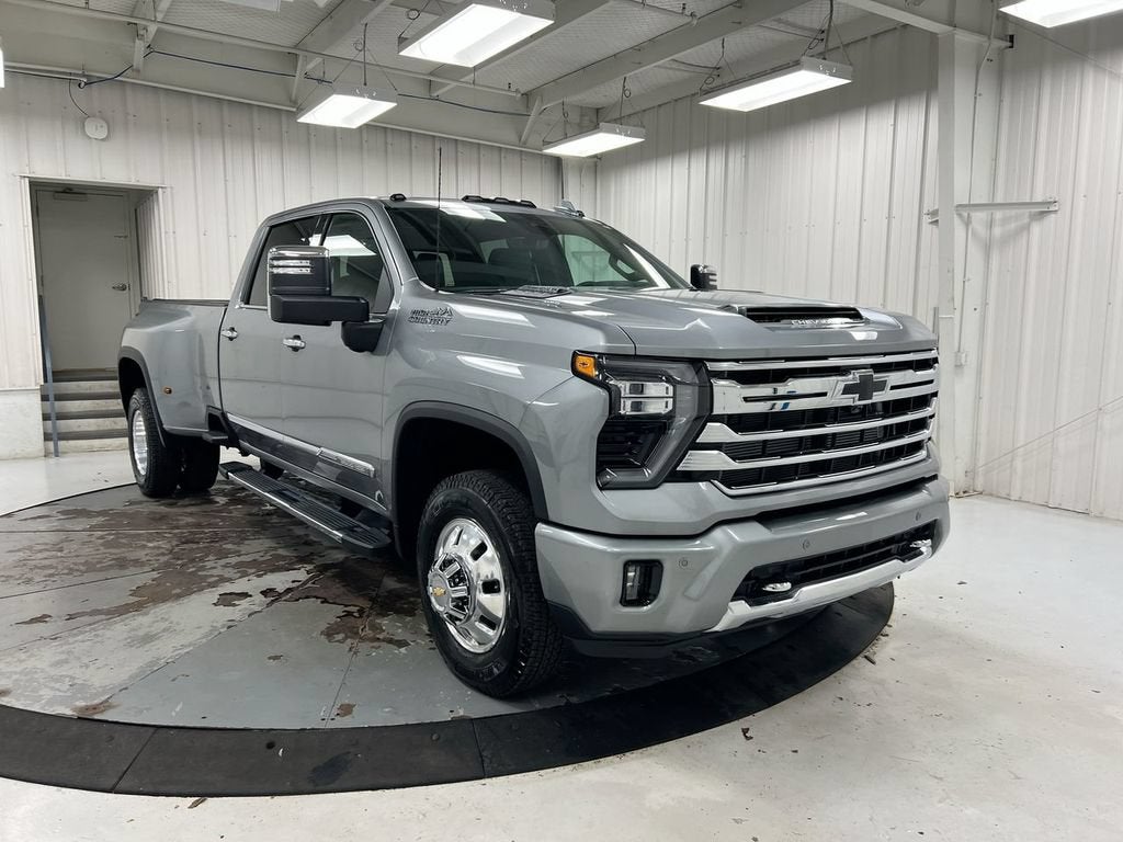 2026 Chevrolet Silverado 3500 HD High Country DRW