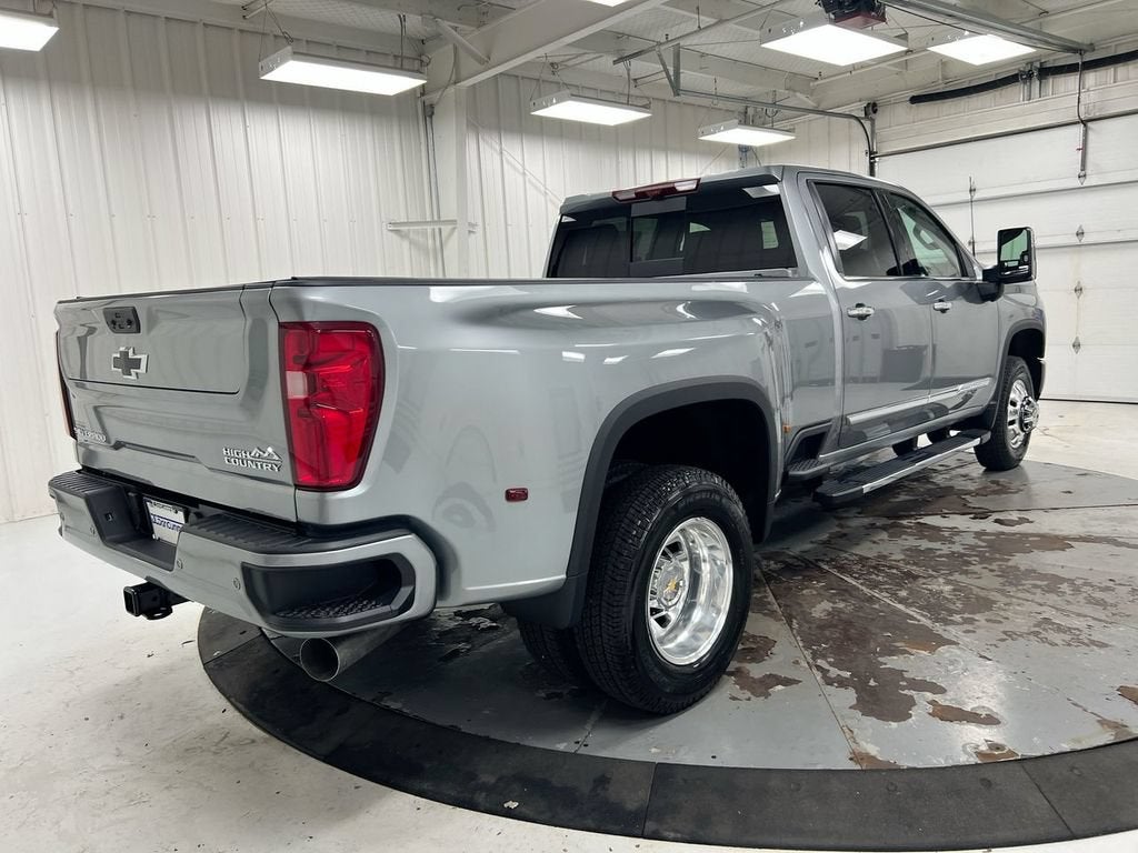 2026 Chevrolet Silverado 3500 HD High Country DRW