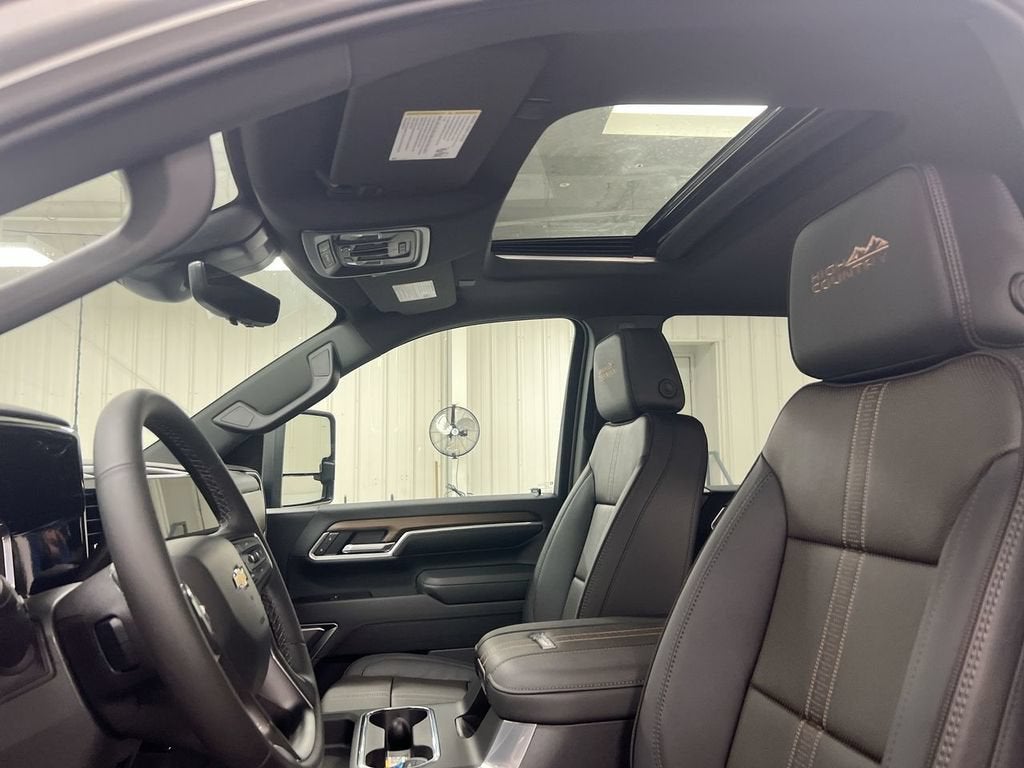 2026 Chevrolet Silverado 3500 HD High Country DRW